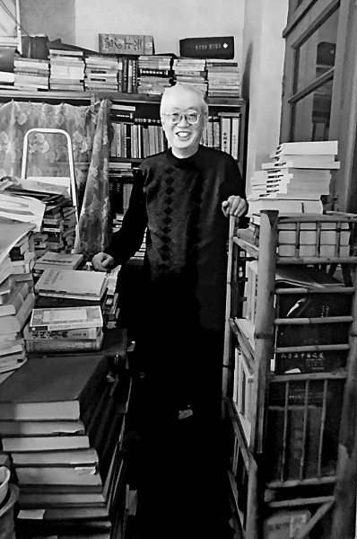 【大家】月下传来万枝灯——黄宝生先生的梵学人生 【大家】月下传来万枝灯——黄宝生先生的梵学人生