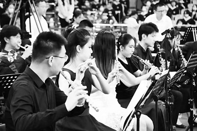 毕业歌：致敬青春逐梦启航