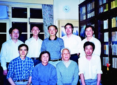 学者的坚守与操守