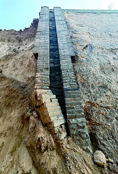 风雨中,文物人在行动 风雨中,文物人在行动