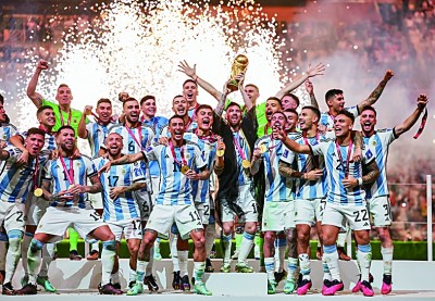 这个冬天，足球火热