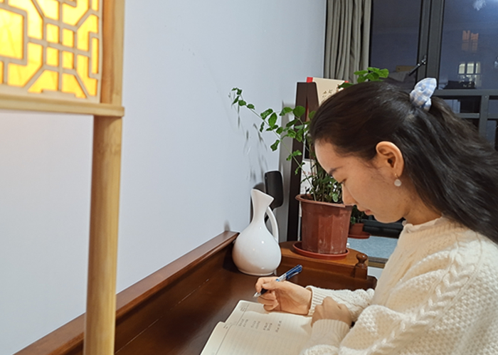 苗彦彦：遗忘寒冬，守信守心