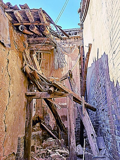 风雨中,文物人在行动 风雨中,文物人在行动