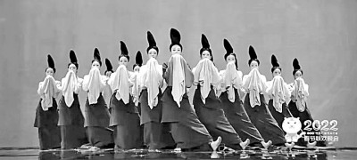 文艺创新、家国凝聚、科技赋能 春晚40年：追光逐梦绘新篇