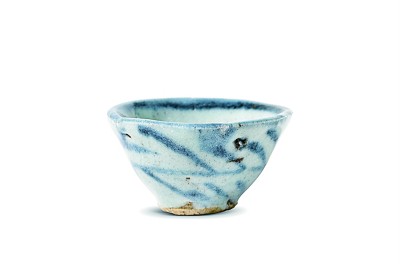 在长江口打捞“时间胶囊”