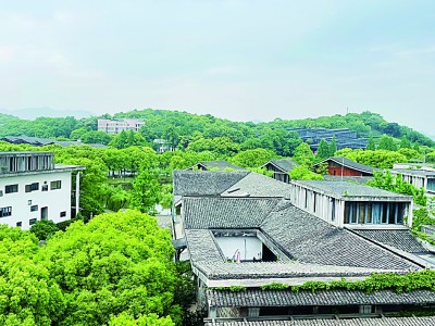 光明文化周末版：一座校园的建造