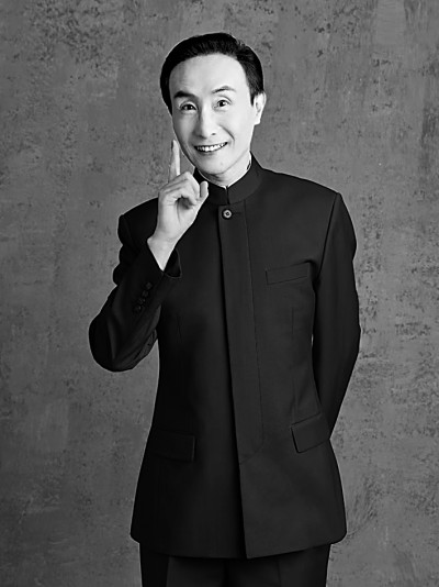 巩汉林：紧跟时代 永葆青春