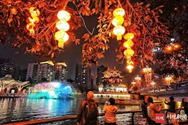 成都：华灯溢彩不夜天 锦官新城迎佳节